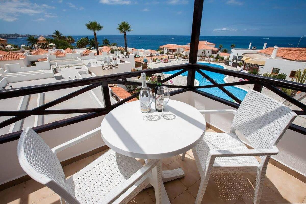 2 Bedroom Apartment For 4 People In Tenerife Costa Adeje  Exteriör bild